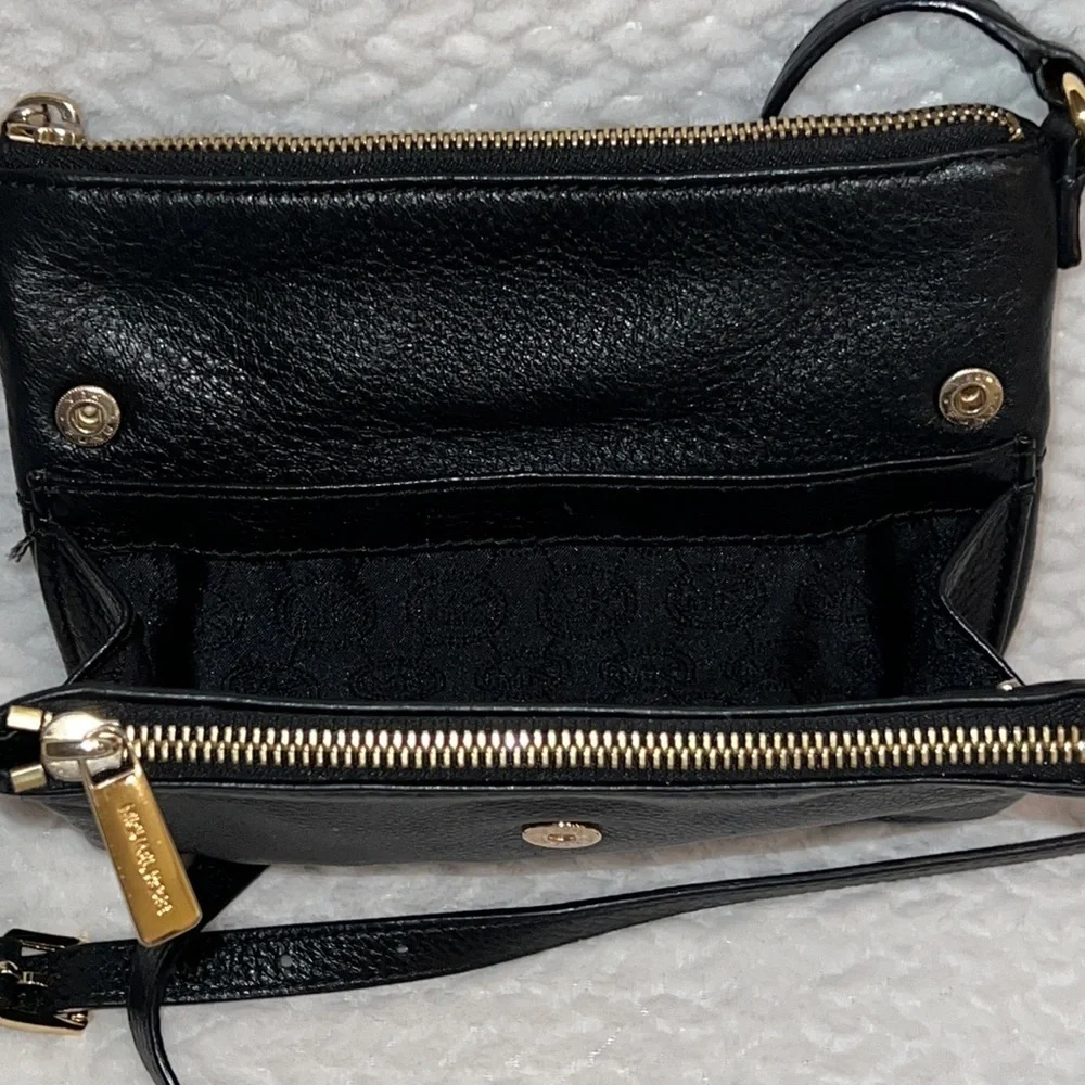 Michael Kors Fulton Black Crossbody Bag Double Zip Leather Gold Tone
